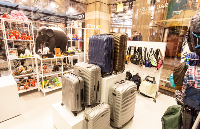 luggage shop
